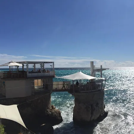 科孔旅馆及私人浴室 3* 尼斯