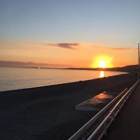 科孔旅馆及私人浴室 3* 尼斯