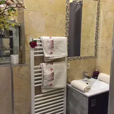 Bed & Breakfast Cocon Cosy Chambre Romantique Labellisee Nice Mer A 5 Minutes A Pied 3*